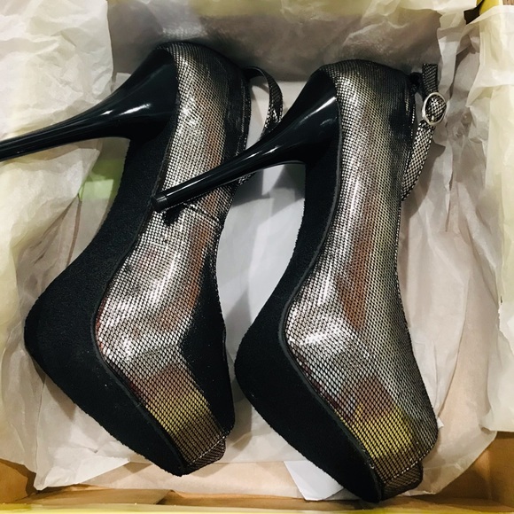 diba New Kailas in Shimmering Silver - Picture 7 of 14